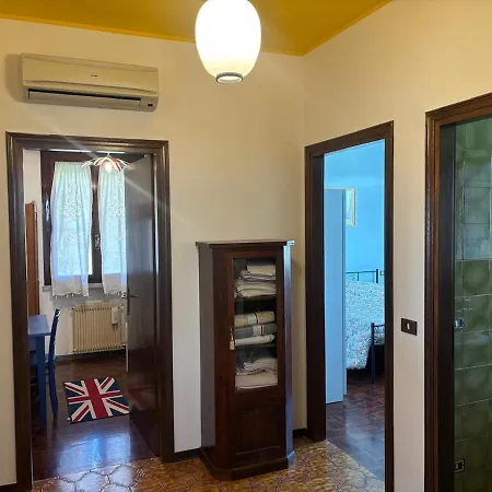 Hébergement de vacances Cà Degli Olivi - Villino Tra Gli Olivi Nel Borgo *