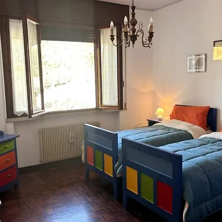 Ca Degli Olivi - Villino Tra Gli Olivi Nel Borgo Vakantiehuis Caneva