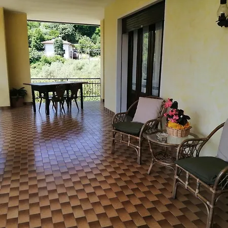 Cà Degli Olivi - Villino Tra Gli Olivi Nel Borgo Casa de Férias Caneva